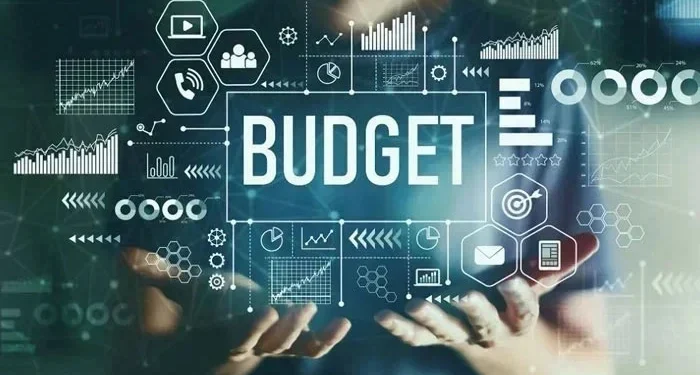 Pakistan Budget 2025–26 summary, Pakistan economic plan 2025, new tax policy 2025, pension reforms Pakistan, EV policy Pakistan 2025, PSDP allocation 2025–26, housing sector reforms Pakistan, Pakistan GDP forecast 2025, Pakistan online shopping tax, Islamabad stamp duty 2025,Pakistan Budget 2025-26